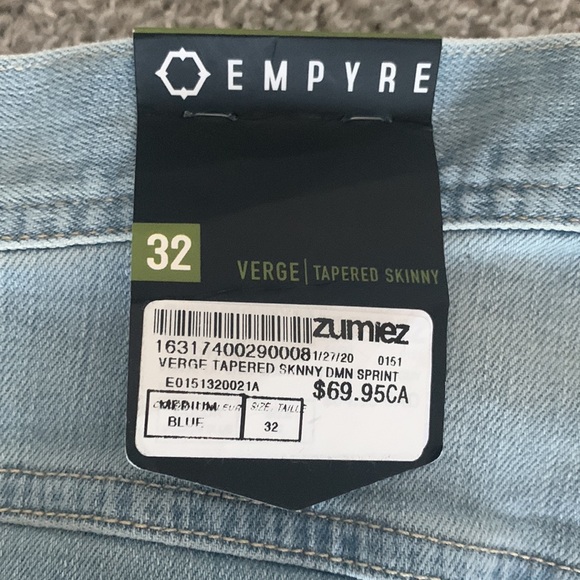 Zumiez distressed blue men’s jeans, brand is Empyre. Waist is 32, length is 32. - Picture 3 of 3